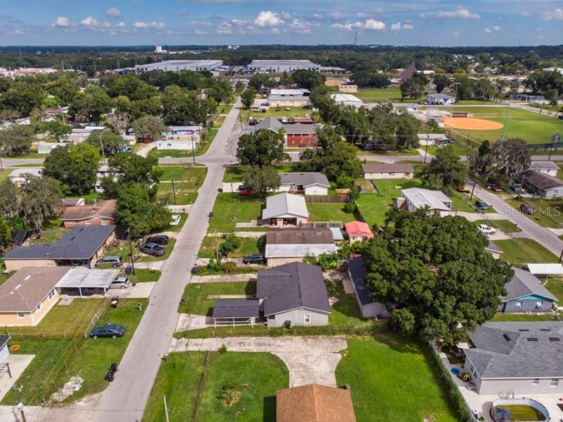 725 Strain Boulevard, Lakeland, FL 33815 Photo