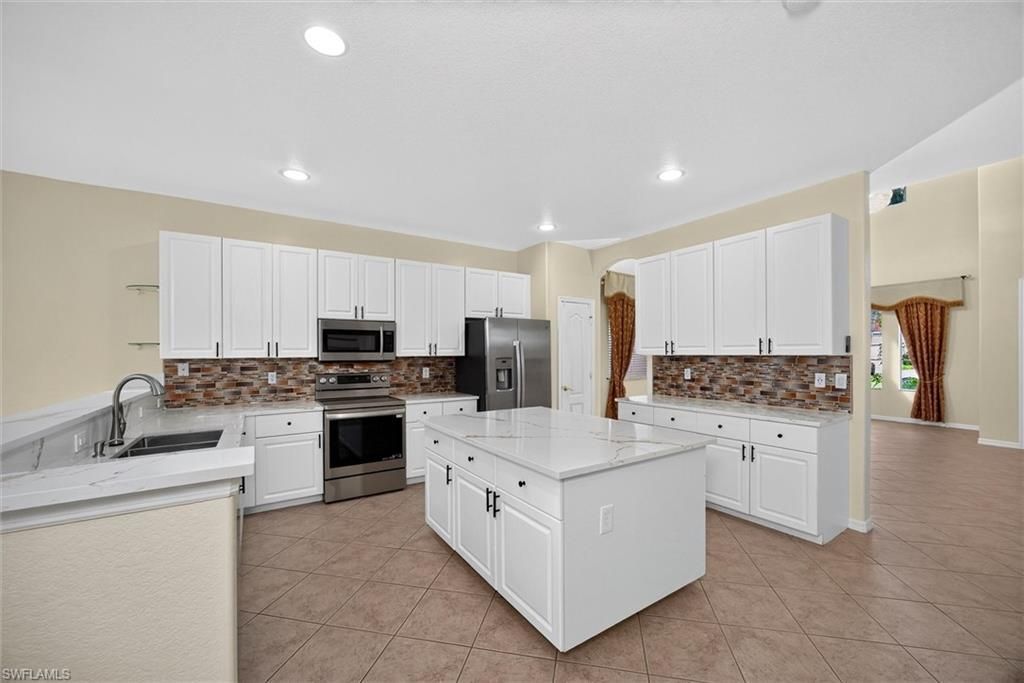 15641 Alton Dr, Fort Myers, FL 33908 Photo