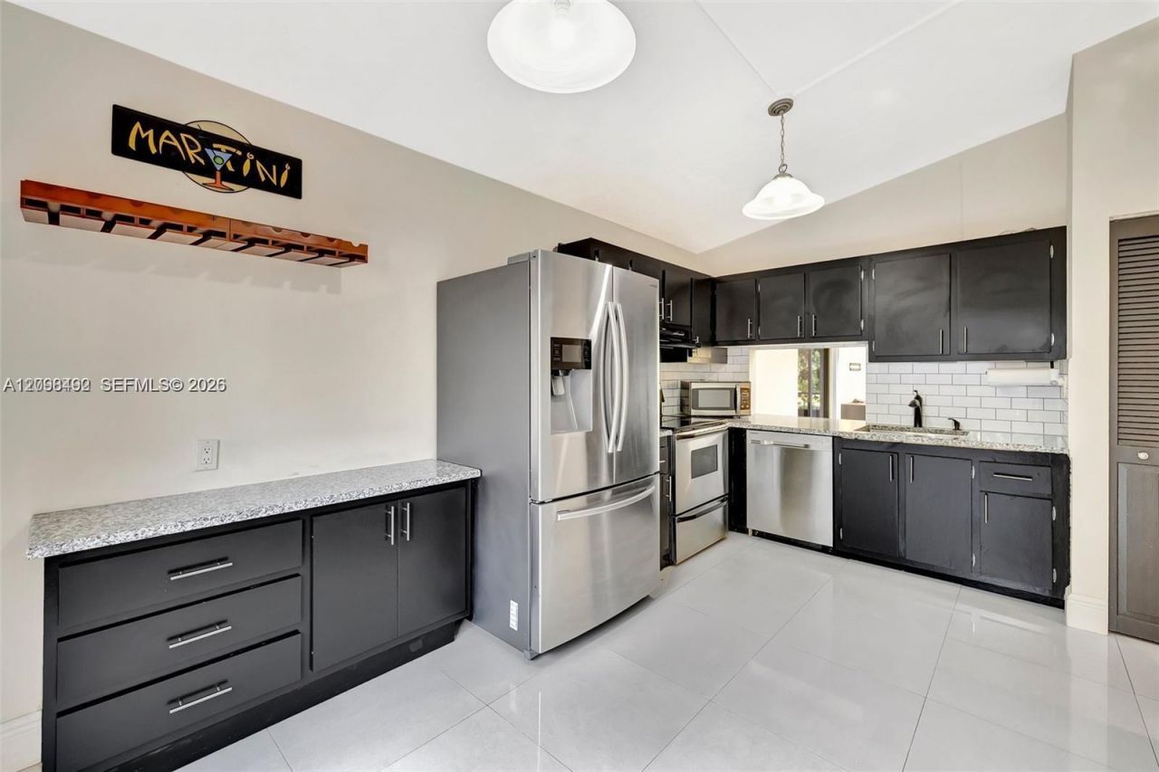 5701 Swordfish Cir, Tamarac, FL 33319 Photo