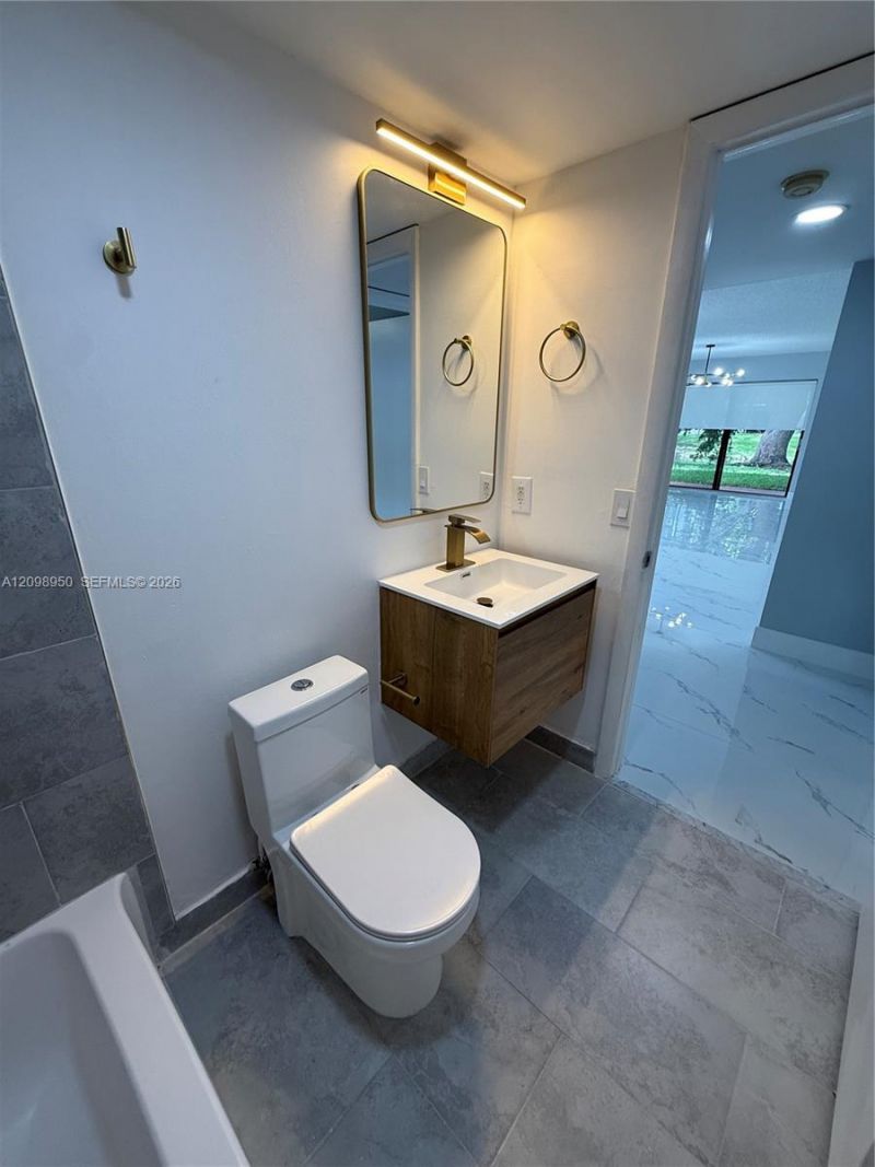9937 Nob Hill Pl , Unit 1637, Sunrise, FL 33351 Photo