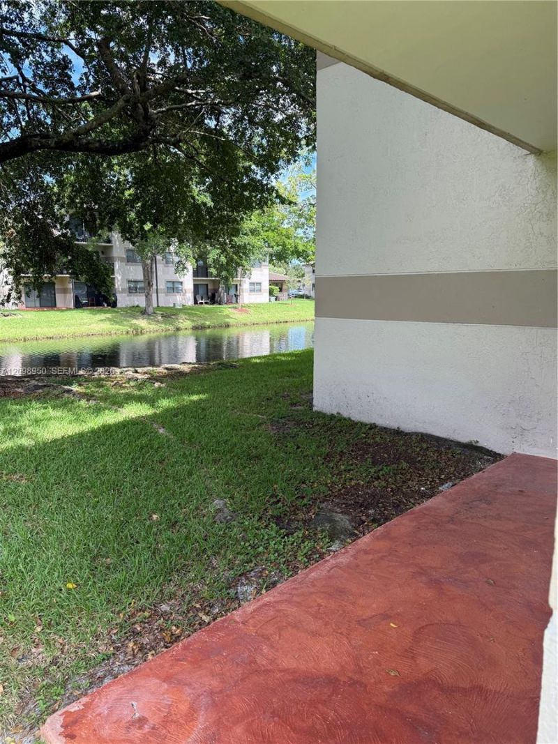 9937 Nob Hill Pl , Unit 1637, Sunrise, FL 33351 Photo