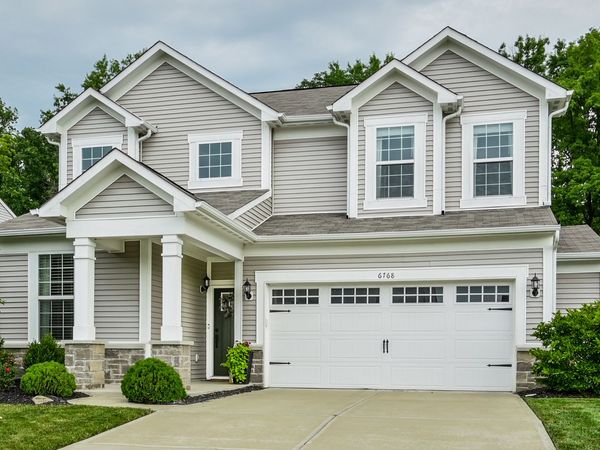 6768 Keepsake Drive, Whitestown, IN 46075