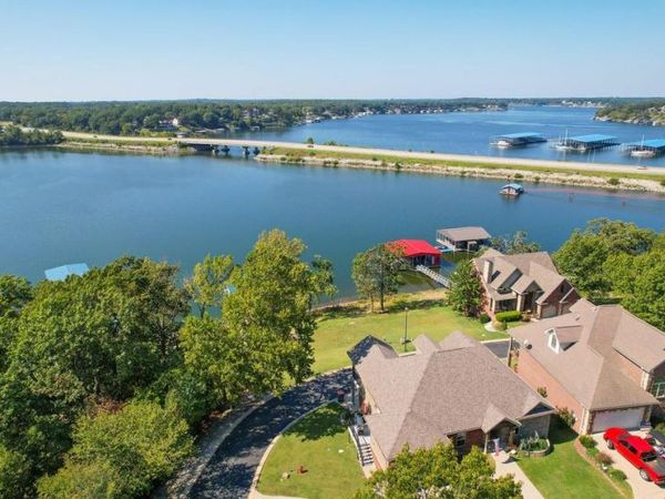 2726 Mutt Mantle Ln Lane , Grove, OK 74344