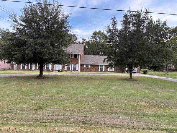 3520 Thomas Rd, Baton Rouge, LA 70807