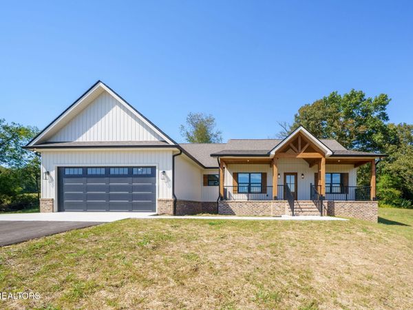 89 Estate Loop Tr, Crossville, TN 38555