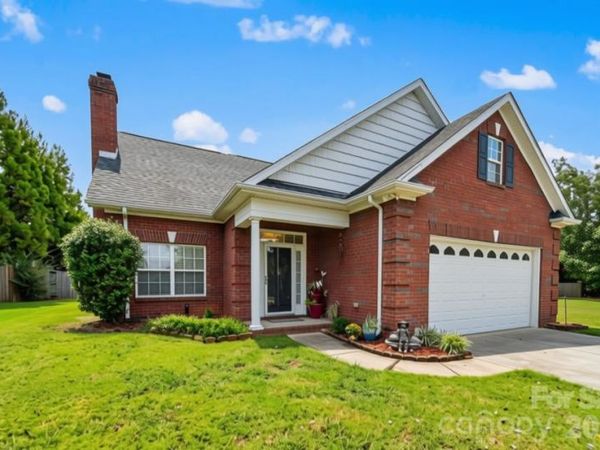 3310 Brickwood Circle , Midland, NC 28107