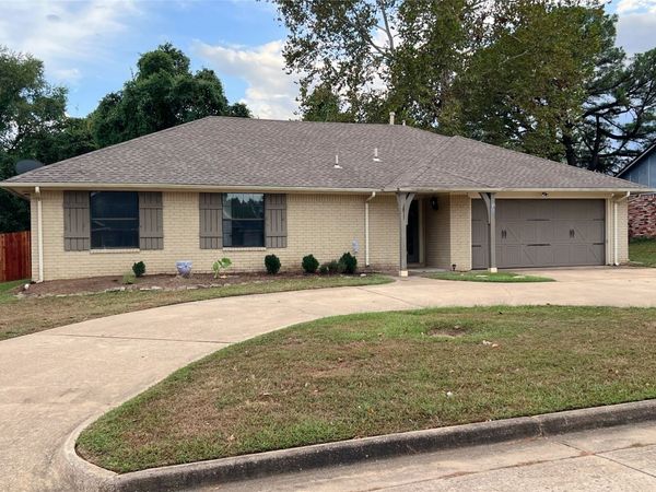 2817 Kimberlea Dr, Muskogee, OK 74403