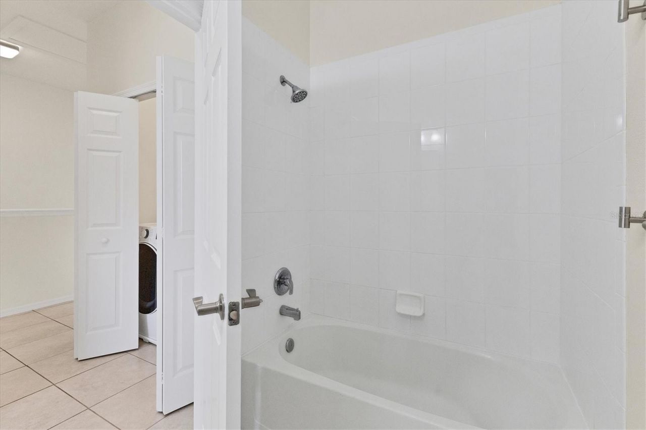 4104 Crabtree Avenue , Sarasota, FL 34233 Photo