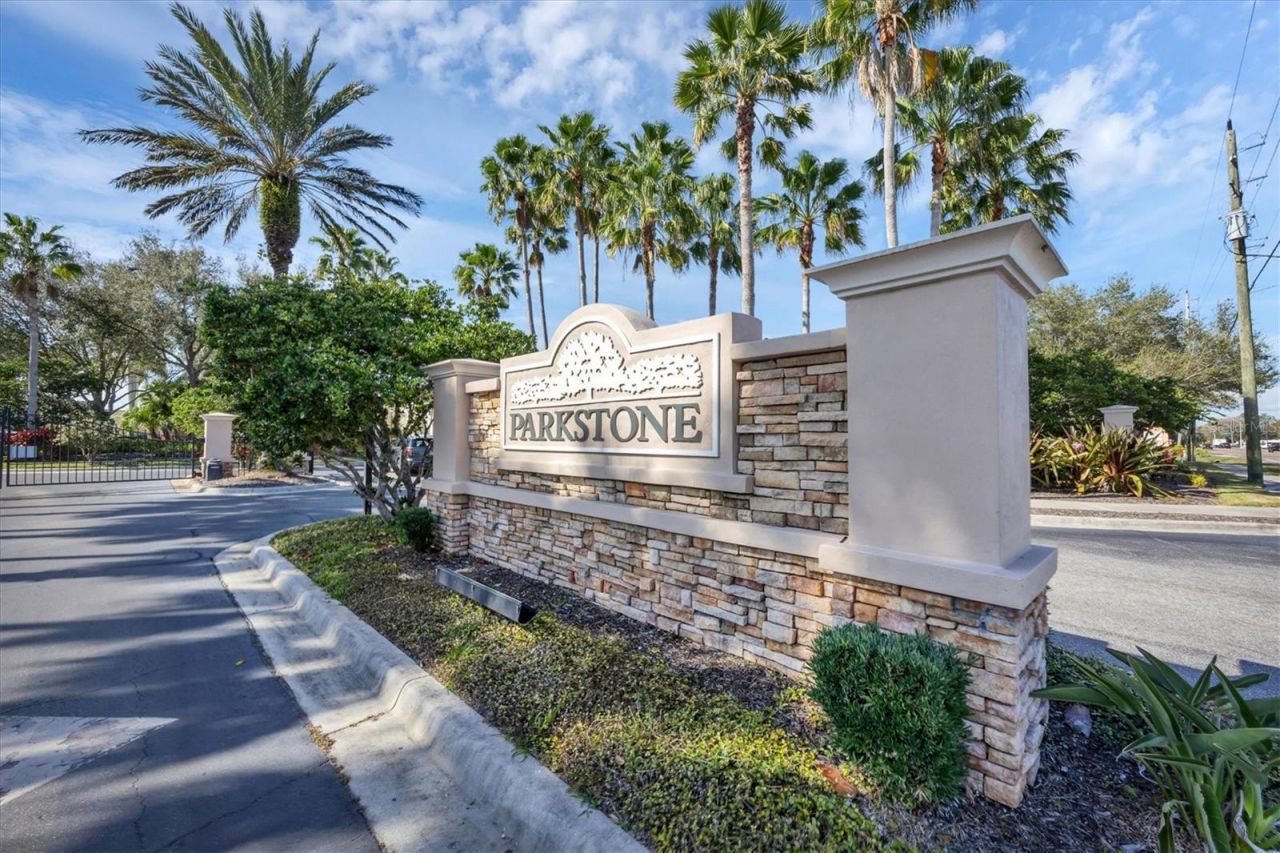 4104 Crabtree Avenue , Sarasota, FL 34233 Photo