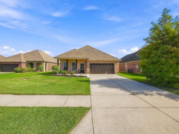 4382 Olivia Drive, Addis, LA 70710