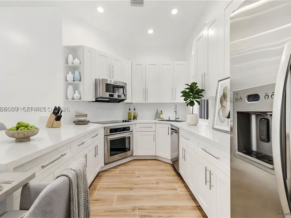 1290 Seagrape Cir , Weston, FL 33326