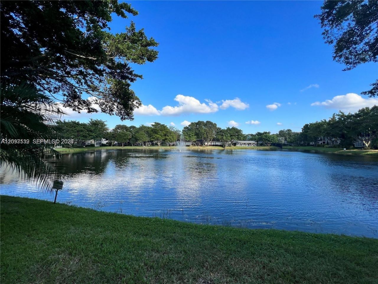3530 NW 52nd Ave, Unit 403, Lauderdale Lakes, FL 33319 Photo