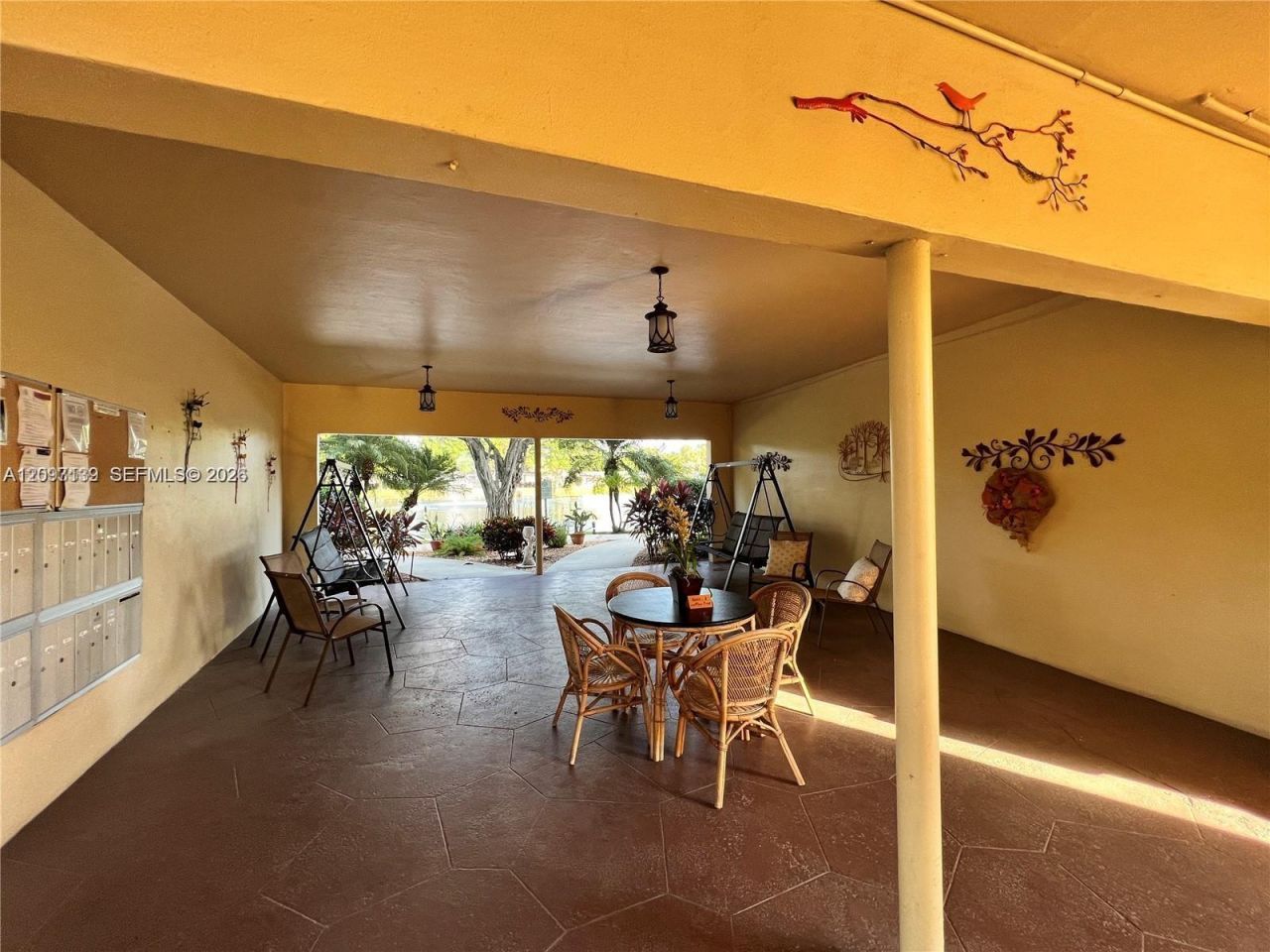 3530 NW 52nd Ave, Unit 403, Lauderdale Lakes, FL 33319 Photo
