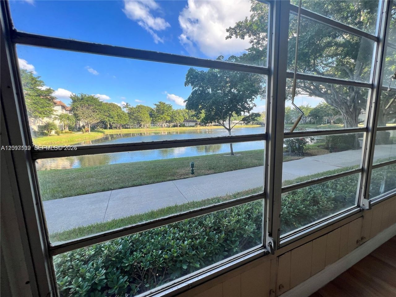 3530 NW 52nd Ave, Unit 403, Lauderdale Lakes, FL 33319 Photo