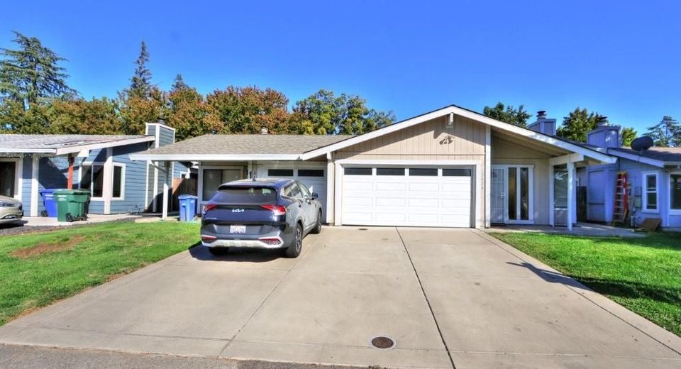 2428-2430 Camino Garden Way, Carmichael, CA 95608 Photo