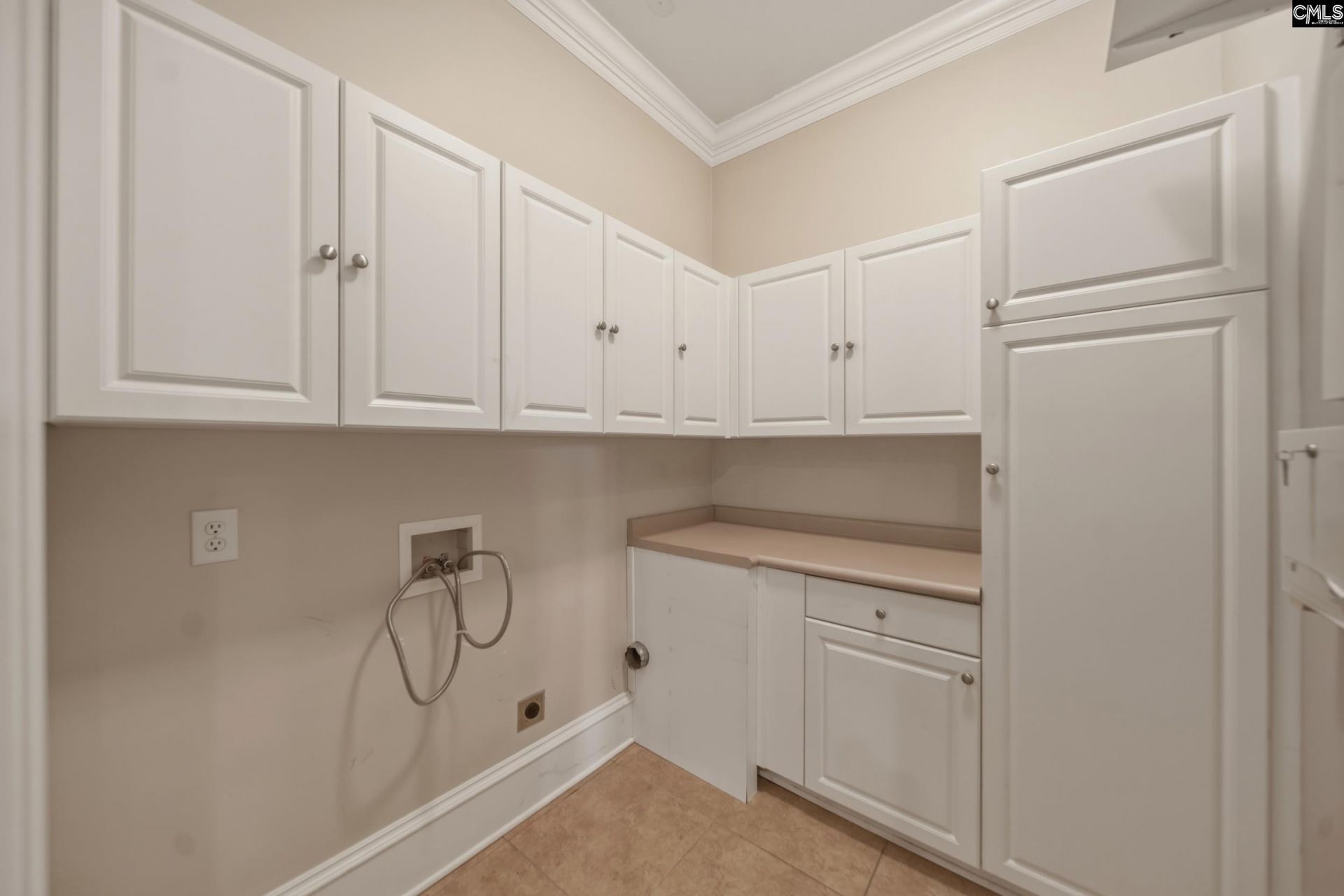 2 Highbourne Court  Photo 14