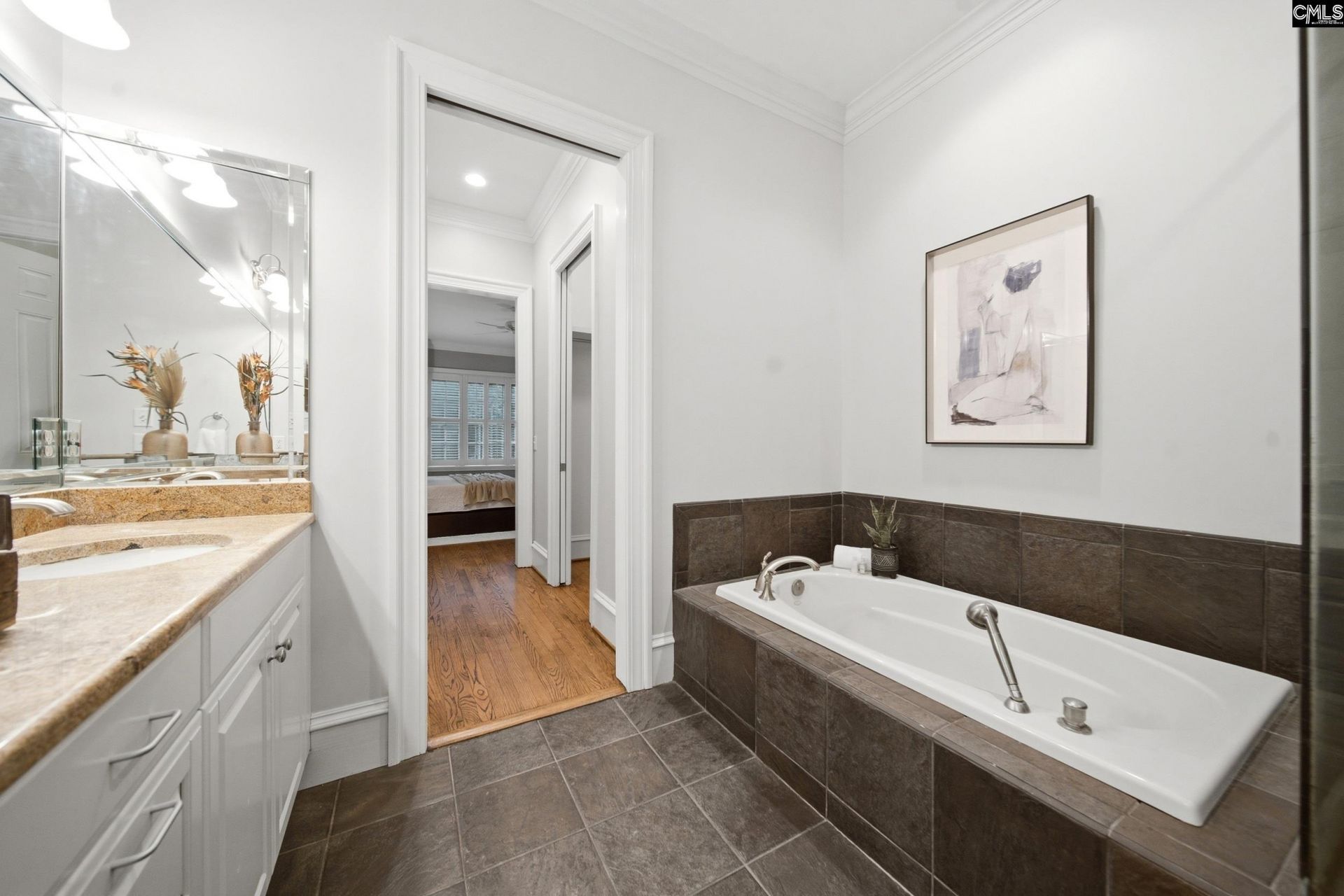 2 Highbourne Court  Photo 20