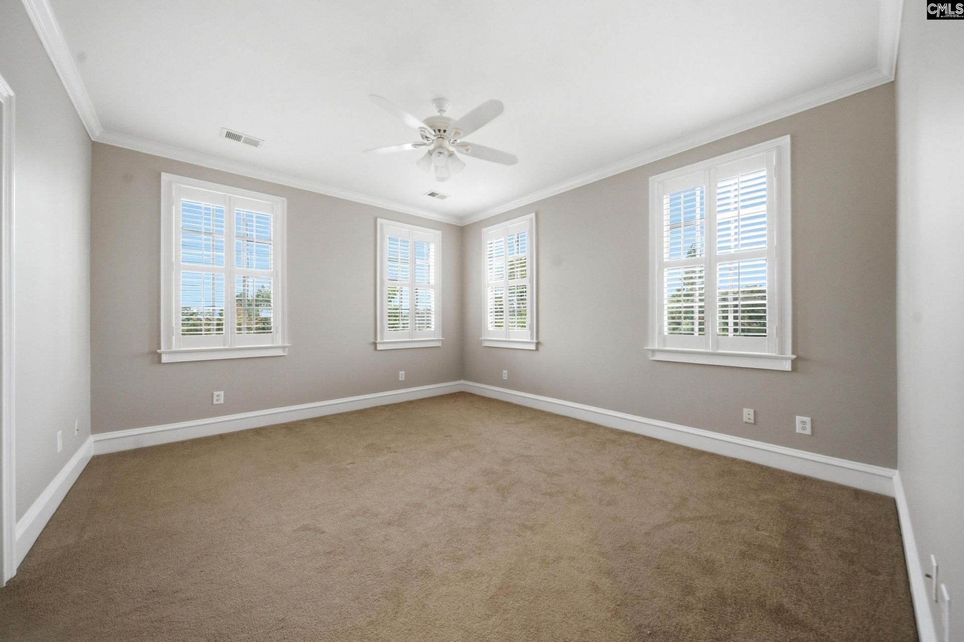 2 Highbourne Court  Photo 24