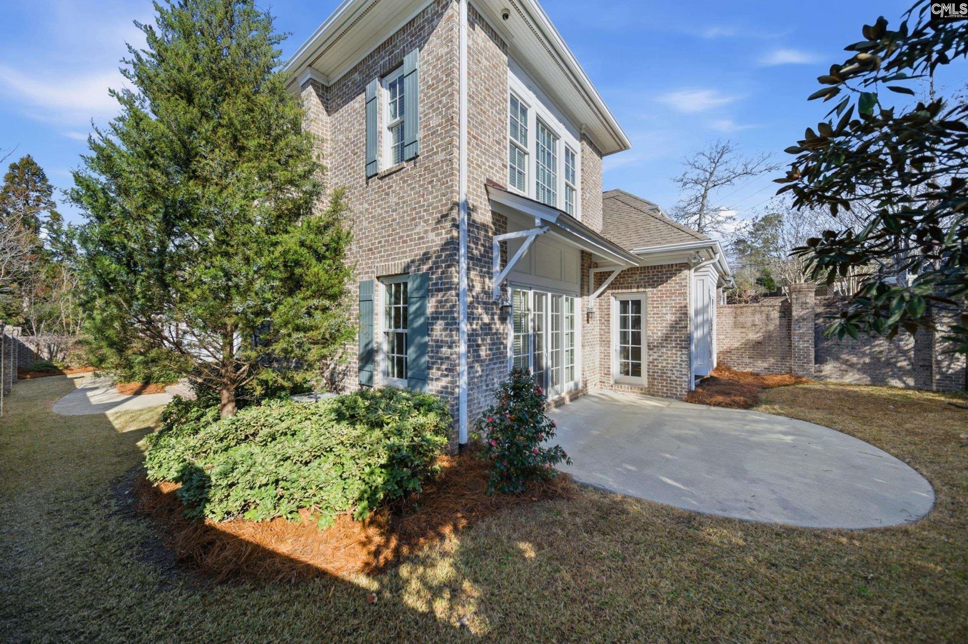 2 Highbourne Court  Photo 28