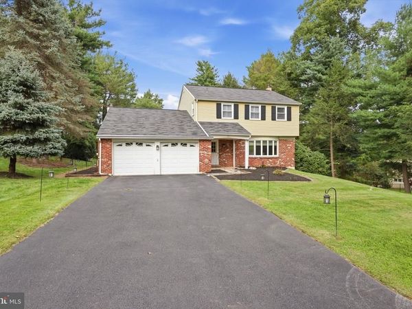 201 CREEKWOOD DRIVE, FEASTERVILLE TREVOSE, PA 19053