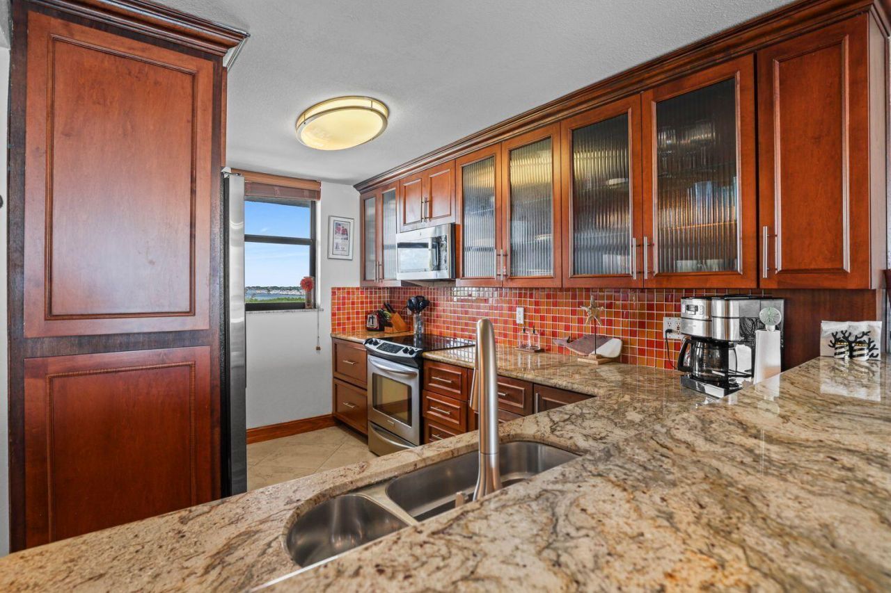 9940 S Ocean Drive, Unit 609, Jensen Beach, FL 34957 Photo