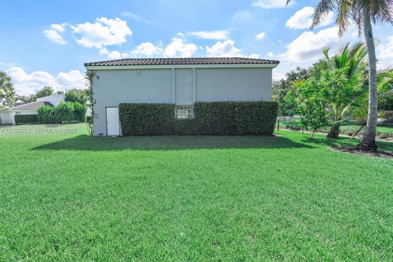 12060 NW 10th St, Plantation, FL 33323 Photo