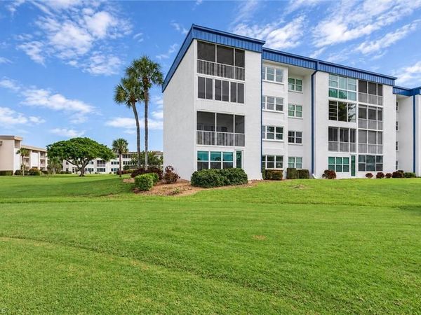 6220 Augusta DR, Unit 117, FORT MYERS, FL 33907