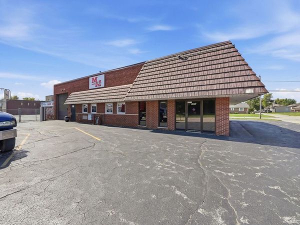 8400 S 77th Avenue , Bridgeview, IL 60455
