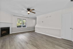 1910 Greenoaks Drive  photo 4