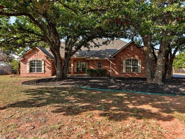 204 Persimmon Ridge Drive, Blanchard, OK 73010