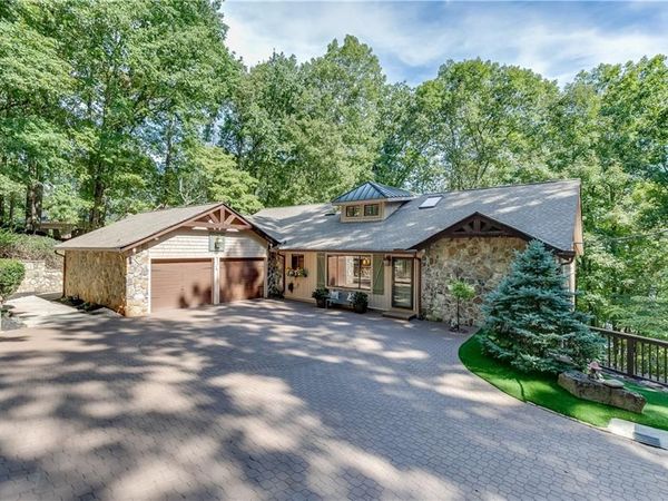 7565 Shadburn Ferry Road , Cumming, GA 30041