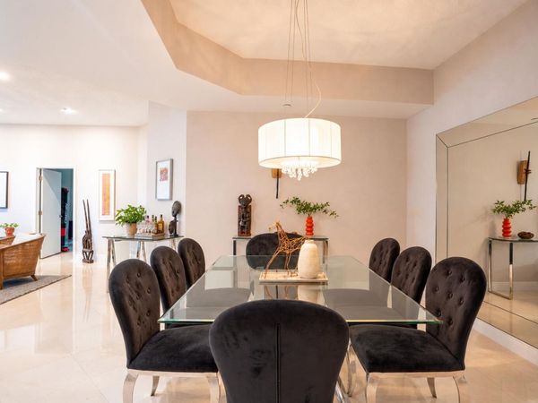 3600 YACHT CLUB Drive, Unit 102, Aventura, FL 33180