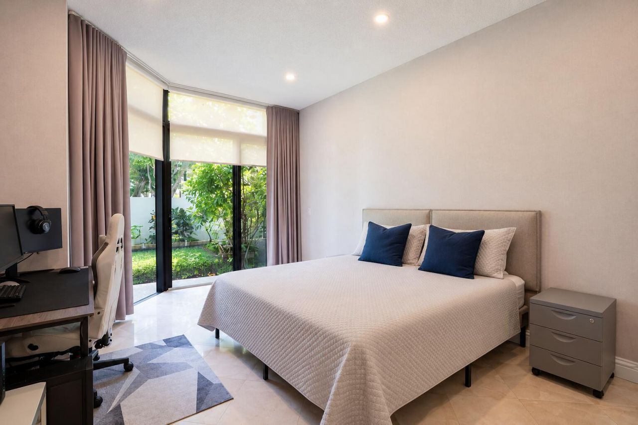 3600 Yacht Club Drive, Unit 102, Aventura, FL 33180 Photo