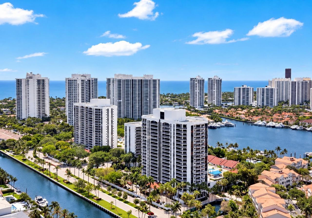 3600 Yacht Club Drive, Unit 102, Aventura, FL 33180 Photo