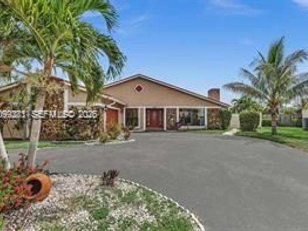 7480 NW 37th Ct , Lauderhill, FL 33319