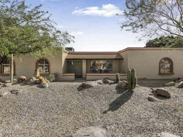 9601 N 35TH Place, Phoenix, AZ 85028