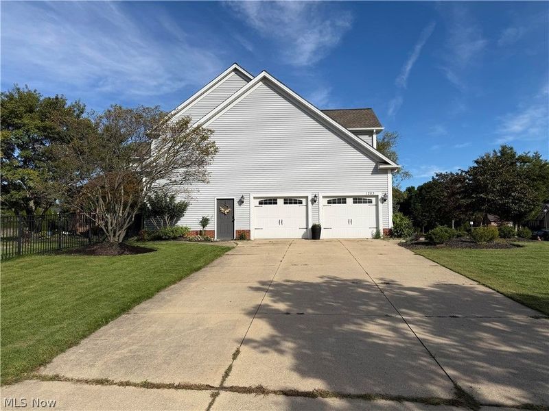 1283 Windward Lane, Kent, OH 44240 Photo 2