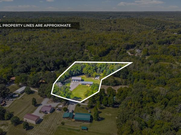 160 Waldon Rd, Cumberland City, TN 37050