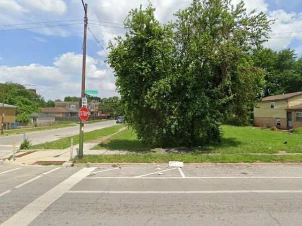 724 W 81st Street , Chicago, IL 60620