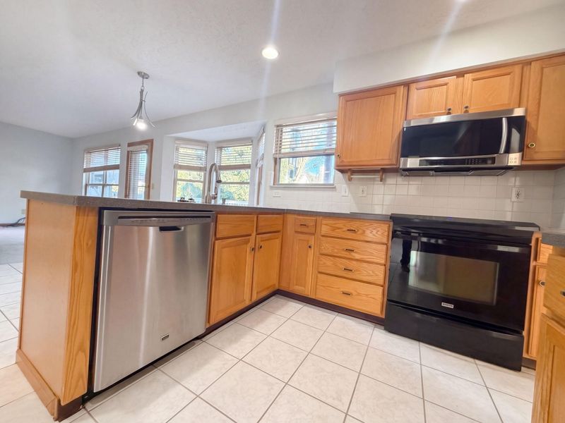 232 Brownstone Court , Westerville, OH 43081 Photo 8