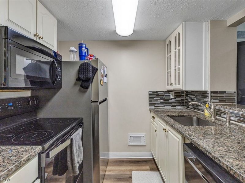 5193 Cline Road, Unit H, Kent, OH 44240 Photo 11