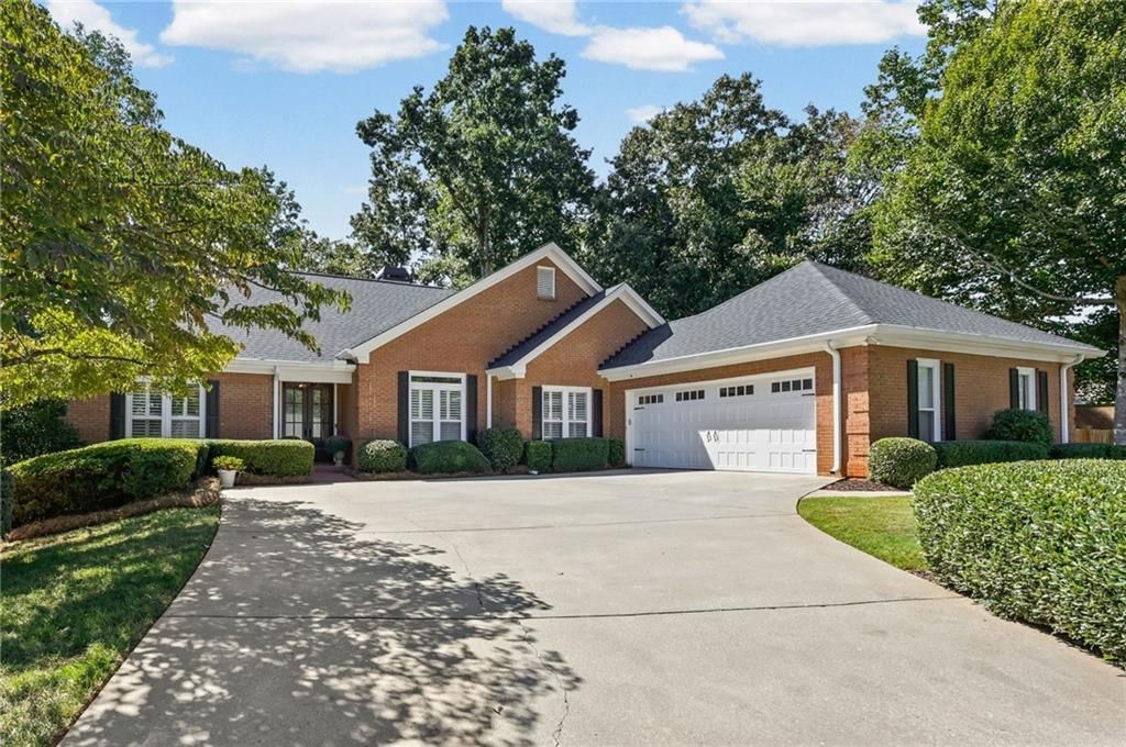 1010 Brooksglen Drive, Roswell, GA 30075 Main Photo