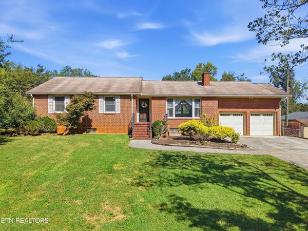 3817 Riverview Drive, Knoxville, TN 37914