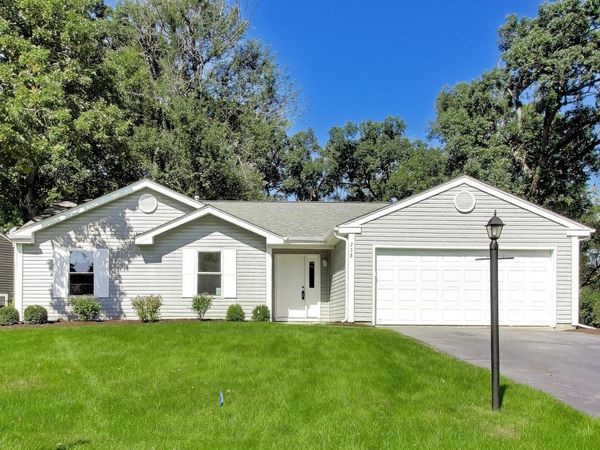 738 Dartmouth Drive , Island Lake, IL 60042