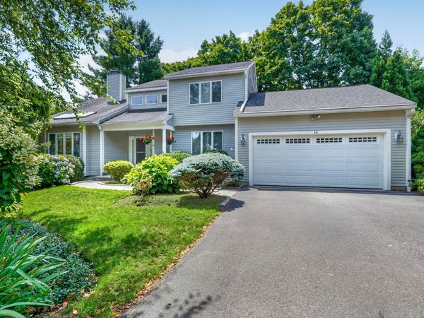 14 Mulberry Ln, Canton, MA 02021
