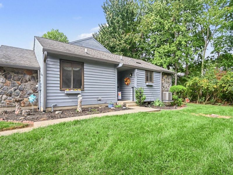 1186 Lamplighter Way, Union Township, OH 45245 Photo 2