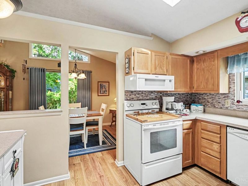 1186 Lamplighter Way, Union Township, OH 45245 Photo 6