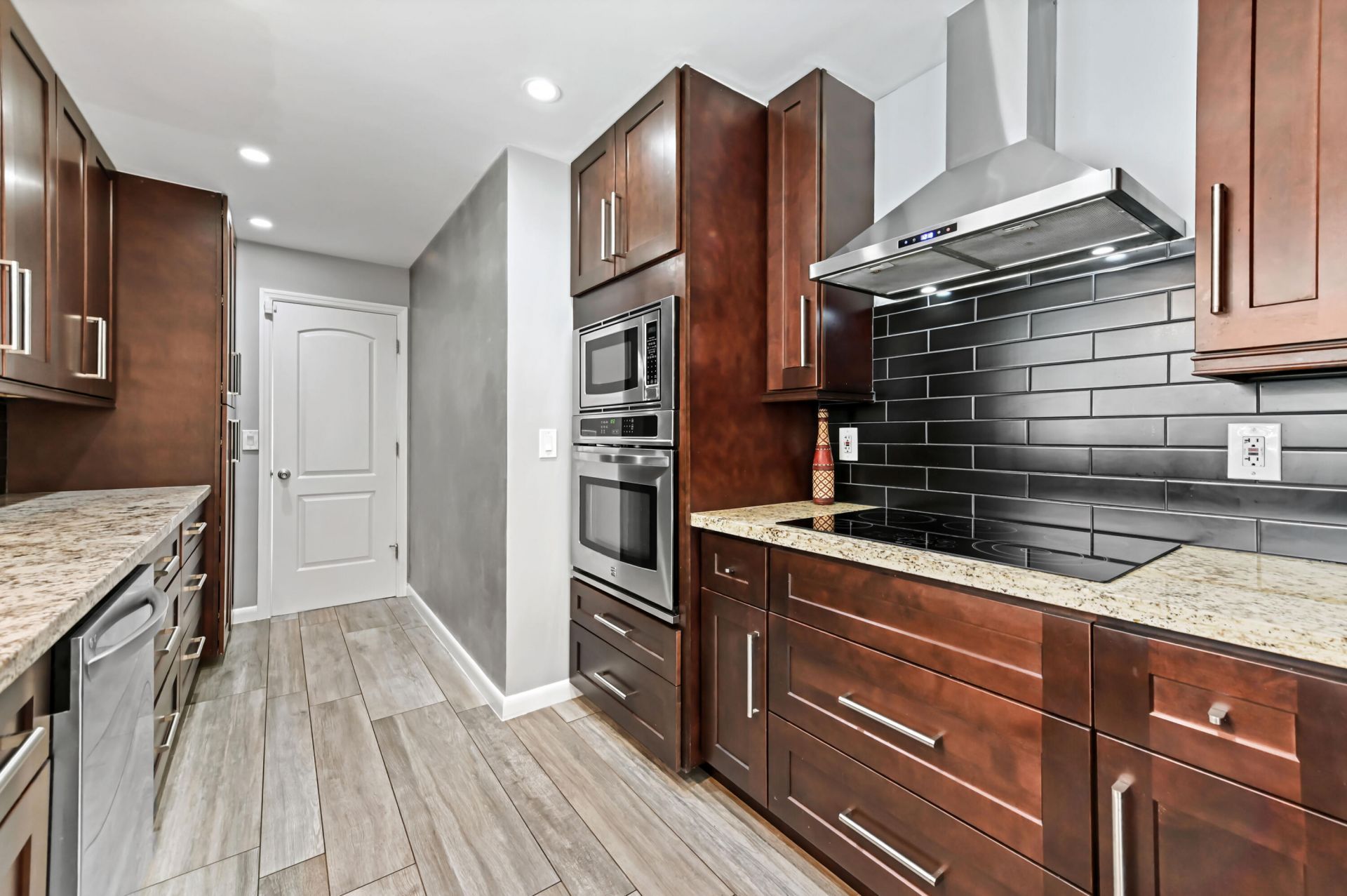 999 NW 3rd Avenue, Boca Raton, FL 33432 Photo