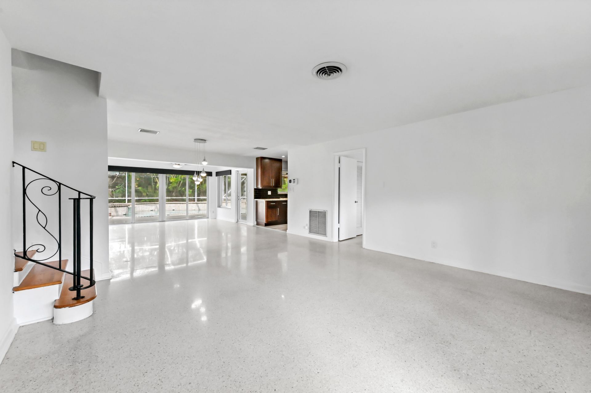 999 NW 3rd Avenue, Boca Raton, FL 33432 Photo