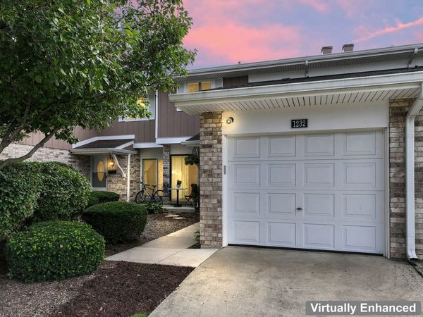 1232 Reading Court , Wheaton, IL 60189